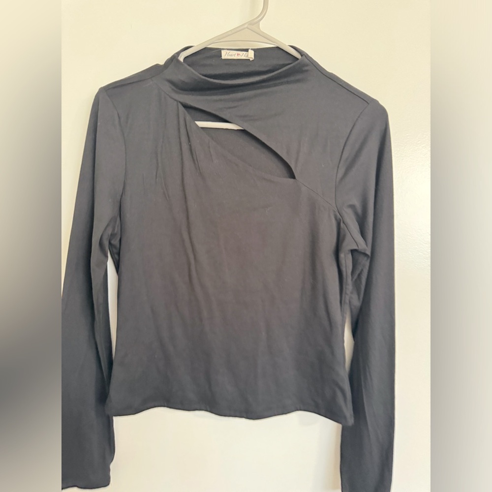 Black open slit long sleeve